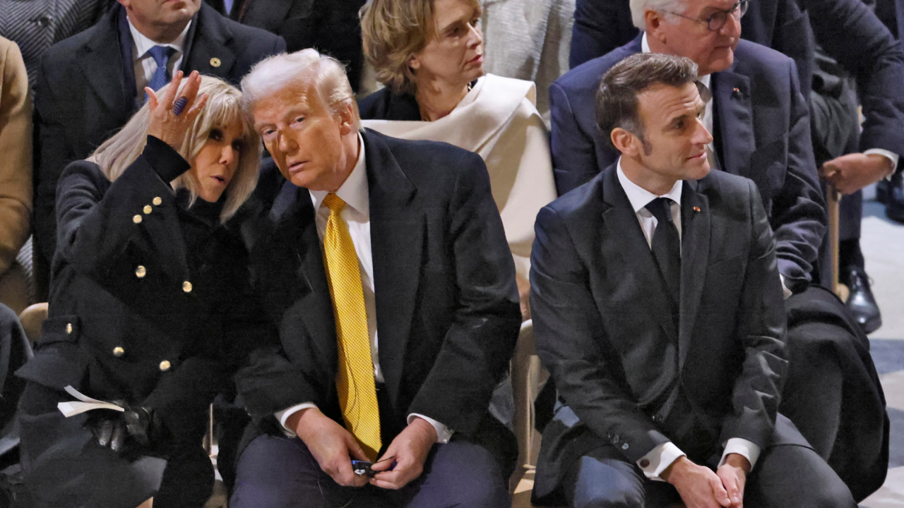 Macron dice que la UE debe prepararse para tomar represalias contra aranceles de Trump