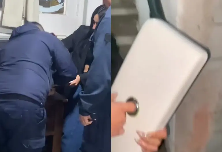 Con el dedo atorado en una tapa de inodoro, mujer va al hospital y se vuelve viral