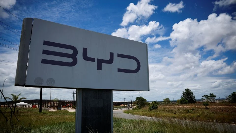 La automotriz BYD frena sus planes de inversión en México; proyectaba la construcción de una planta
