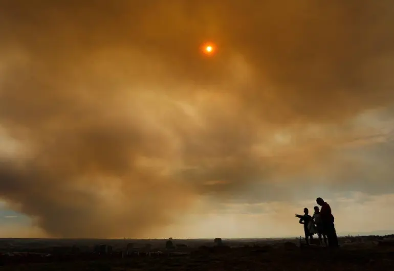 España arde: más de 25 mil hectáreas quemadas y ahora el humo llega a Madrid