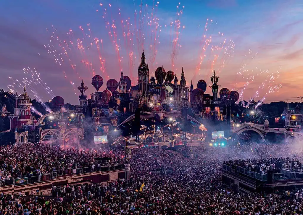 Tomorrowland 2025: así puedes disfrutar el festival en vivo y sin costo