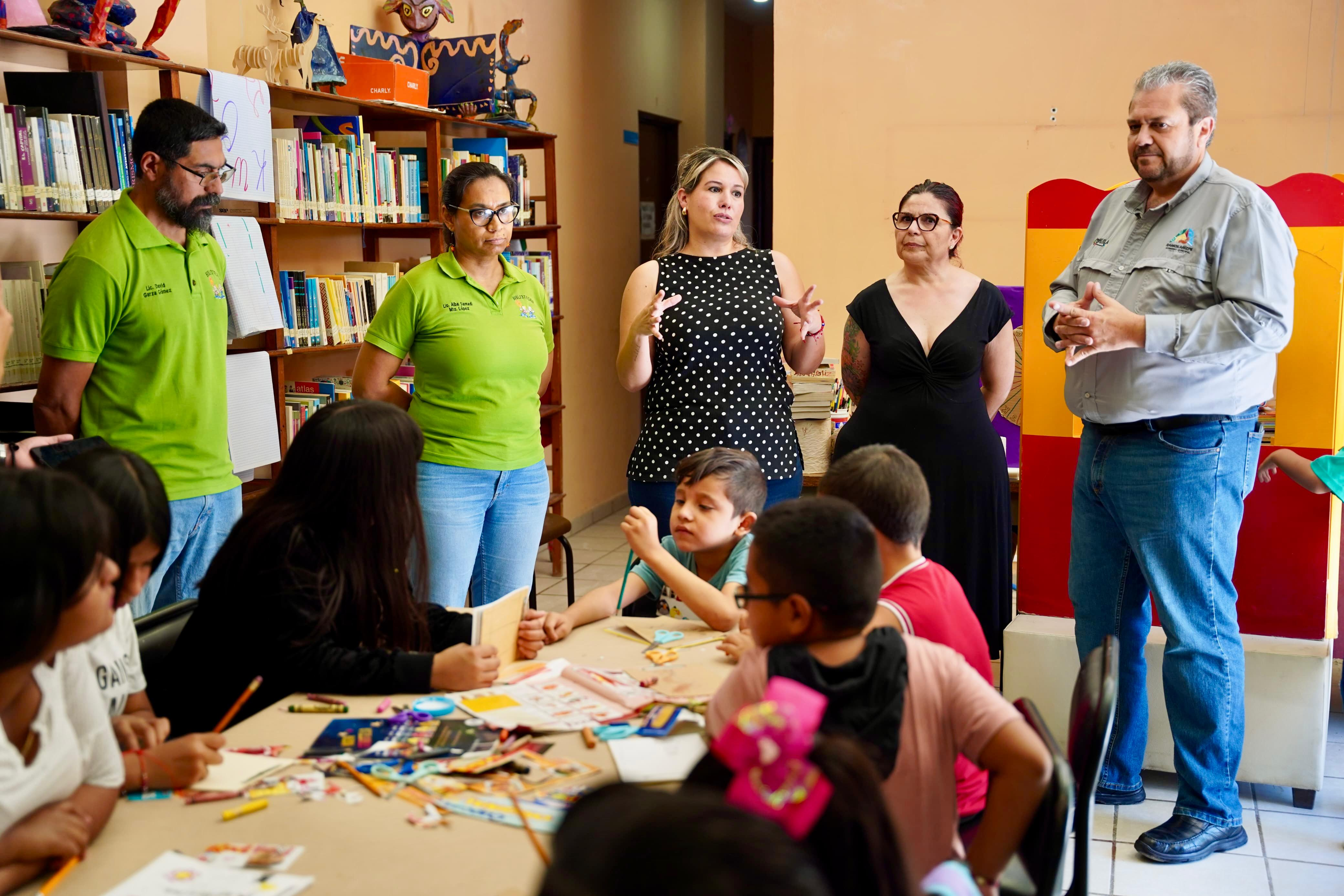 Entregan en Ramos Arizpe apoyos para cursos de verano en bibliotecas municipales