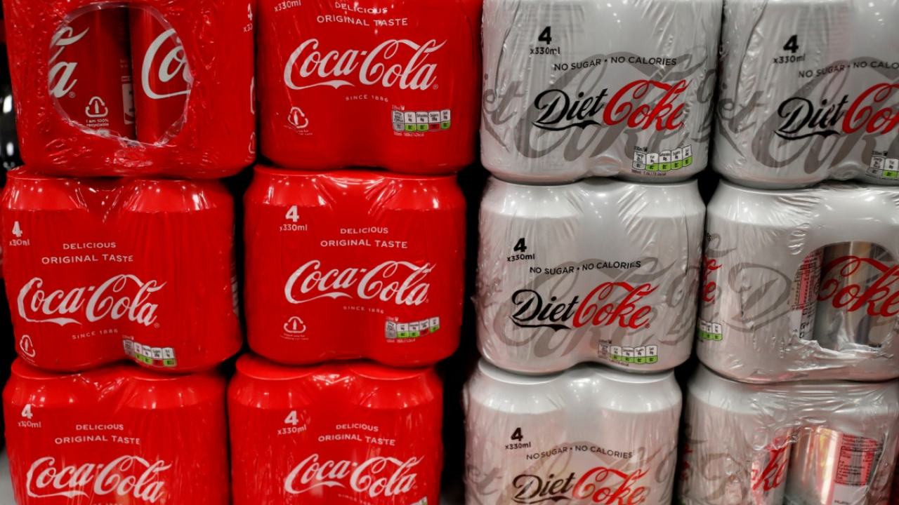 Coca-Cola ajustará su oferta y precios ante la caída del consumo y remesas en México