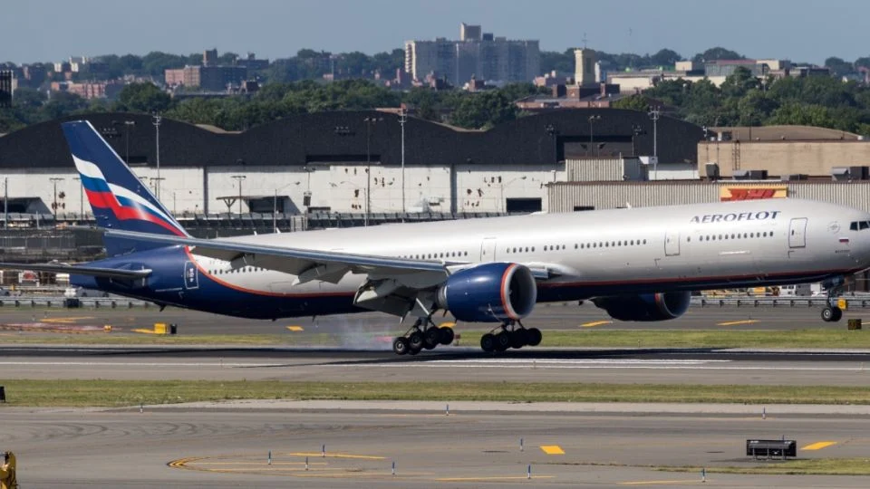 Cancelan decenas de vuelos en Rusia tras ciberataque contra la aerolínea local Aeroflot
