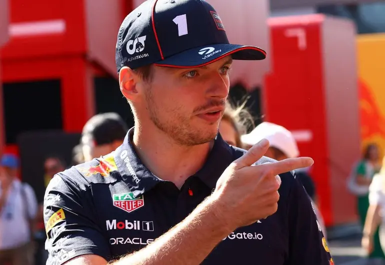 Verstappen frena rumores; se queda en Red Bull