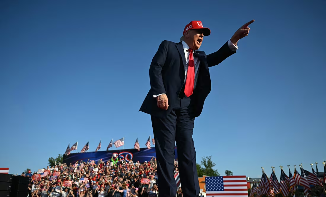 Trump quiere celebrar 250 años de independencia de EU con una pelea de la UFC en la Casa Blanca; «es en serio», dice portavoz