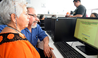 Denuncian abusos de abogados a pensionados del ISSSTE