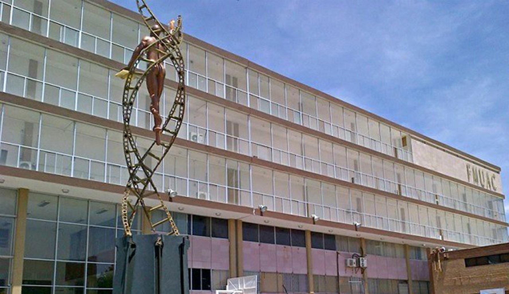 Documenta UAdeC su patrimonio arquitectónico