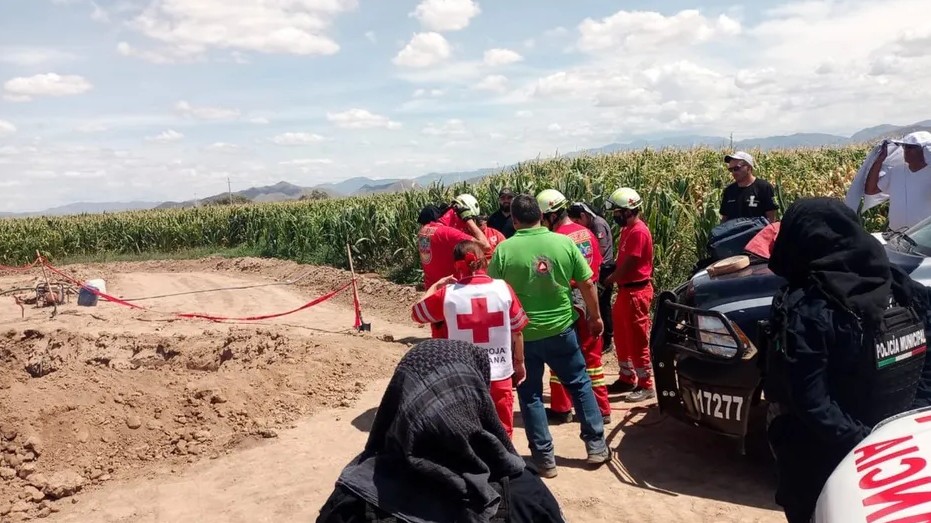 Muere sepultado al derrumbarse zanja
