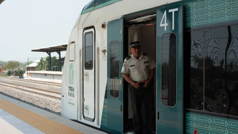 Tren Maya pagó casi mil mdp para asegurar ante descarrilamientos