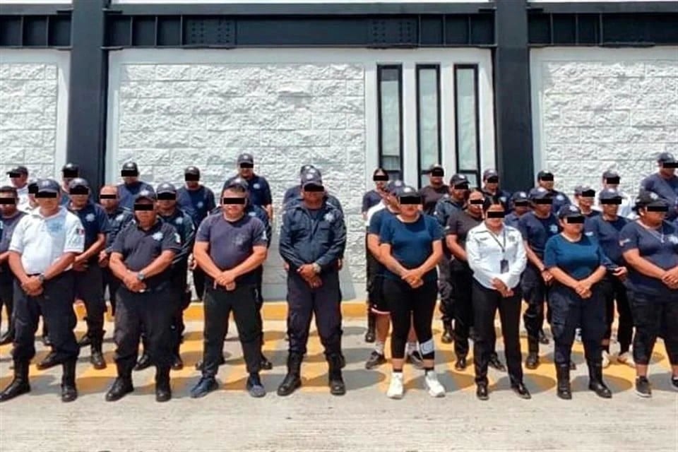 Detienen a 59 policías de Chiapas, tras cateos