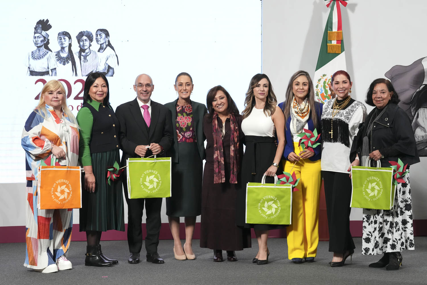 Presenta Alhira Reséndiz “Viernes Muy Mexicano”