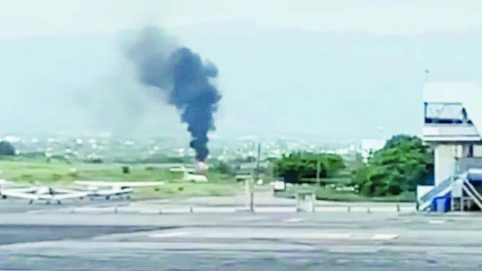 Se incendia avioneta en aeropuerto de Cuernavaca