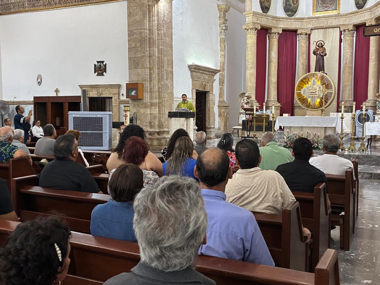 Agradece a Dios por vida de sacerdote accidentado