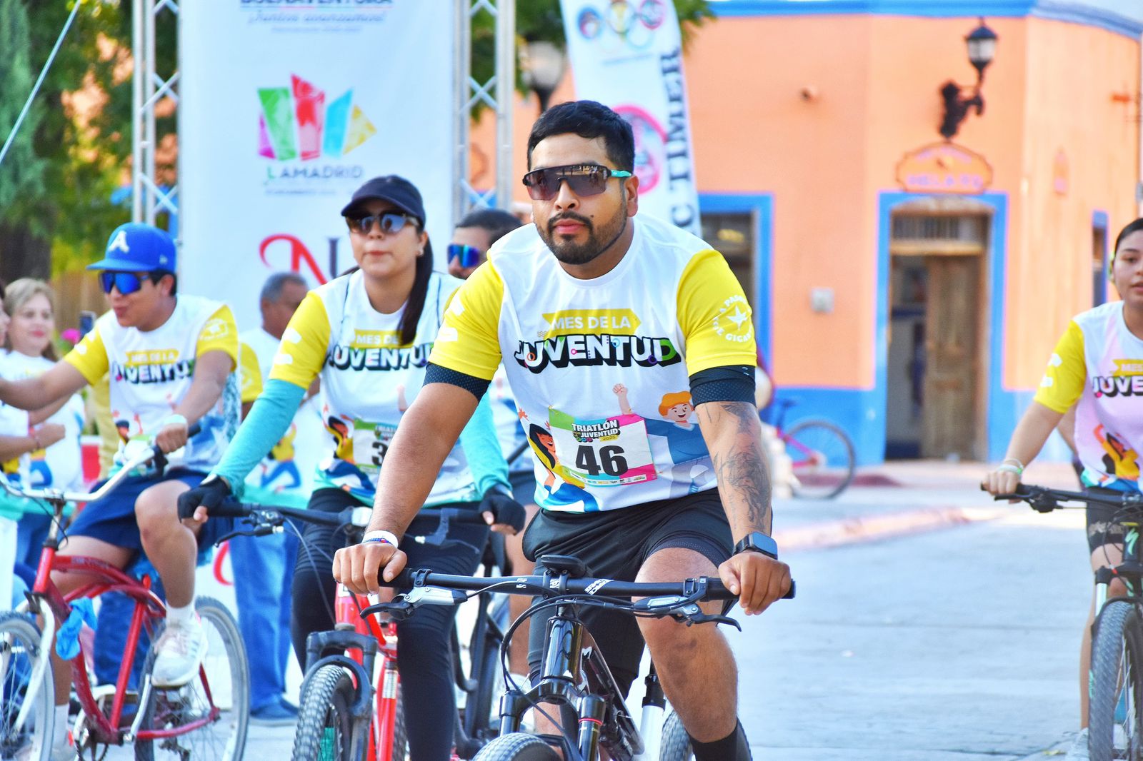 Vibra 4-C con Triatlón por la Juventud 2025