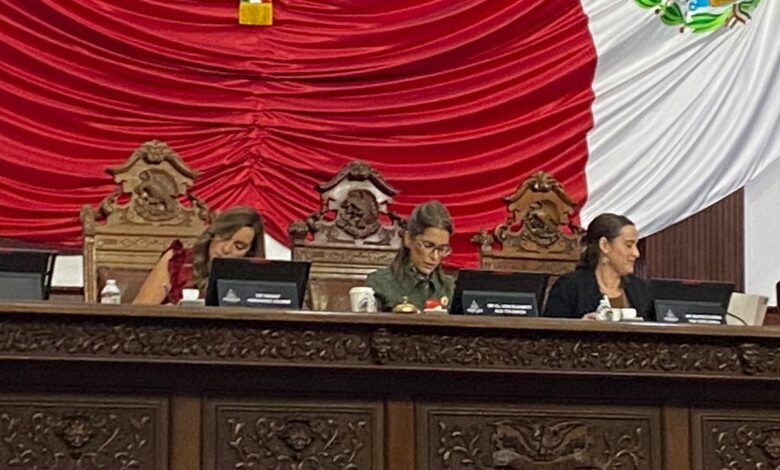 Aprueba el Congreso licencia a Hugo Lozano