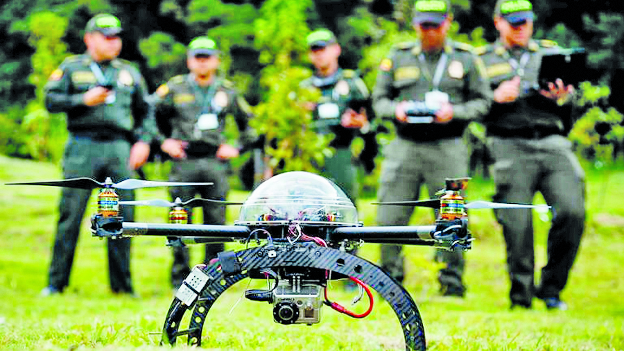 CIA ya vuela drones en México
