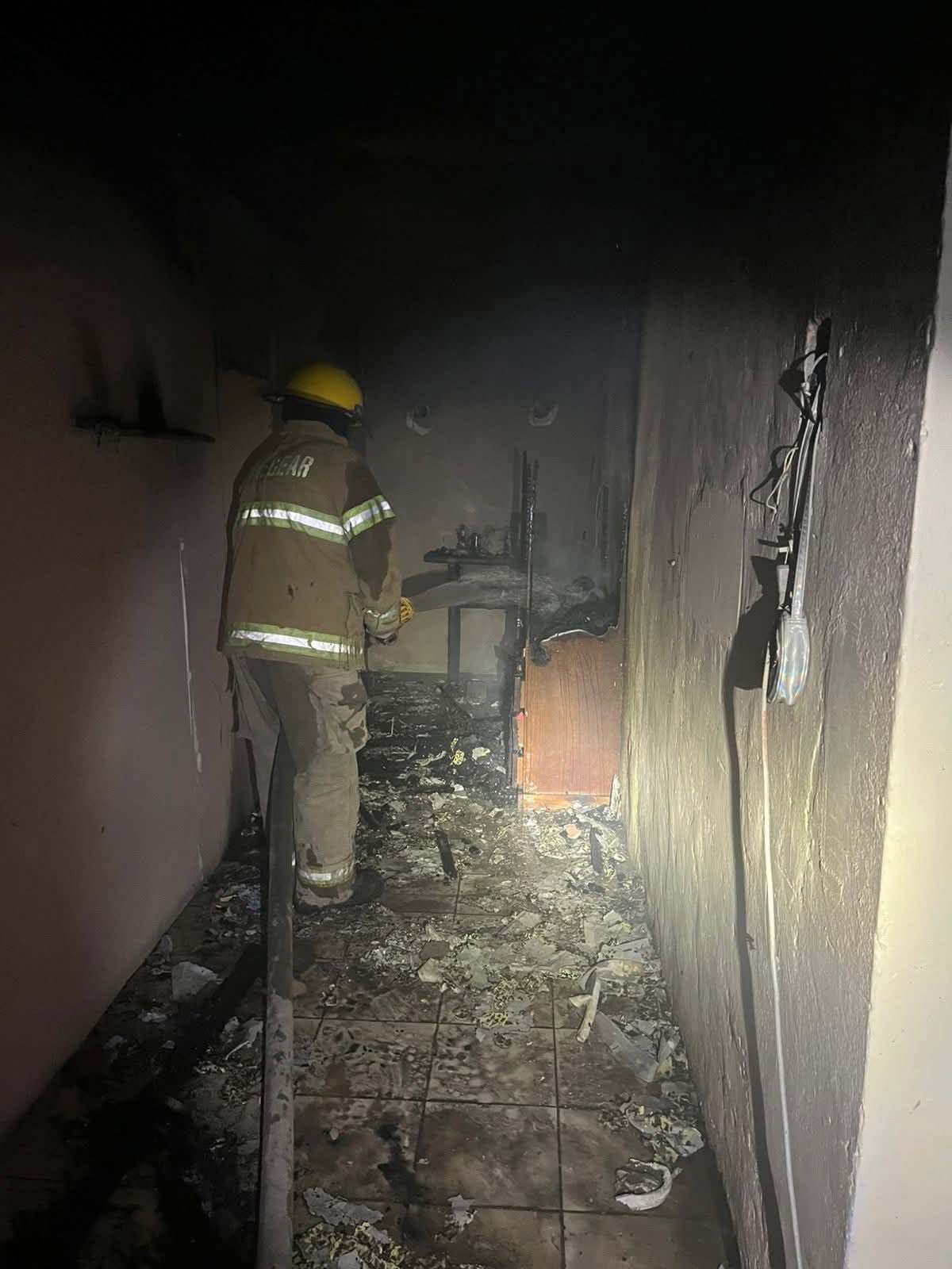 Por despecho, prende fuego a casa de su ex
