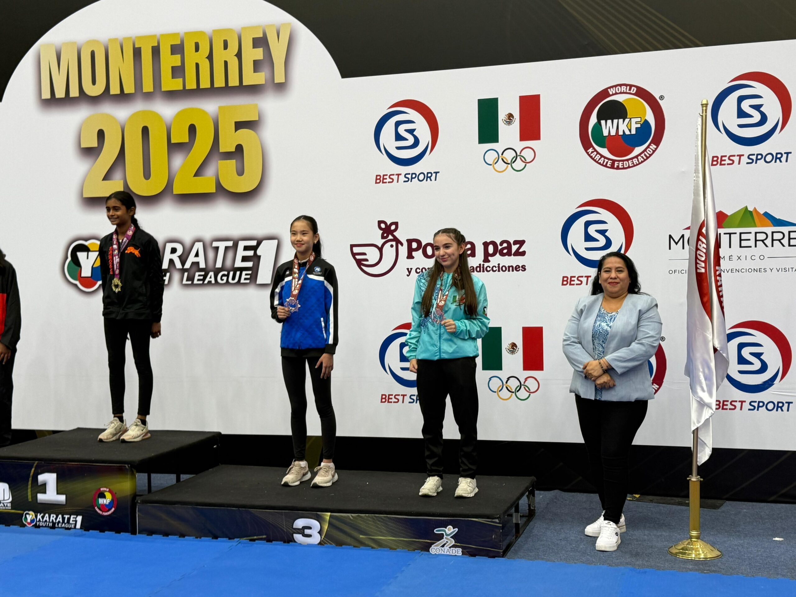 Gana bronce monclovense en torneo mundial de karate