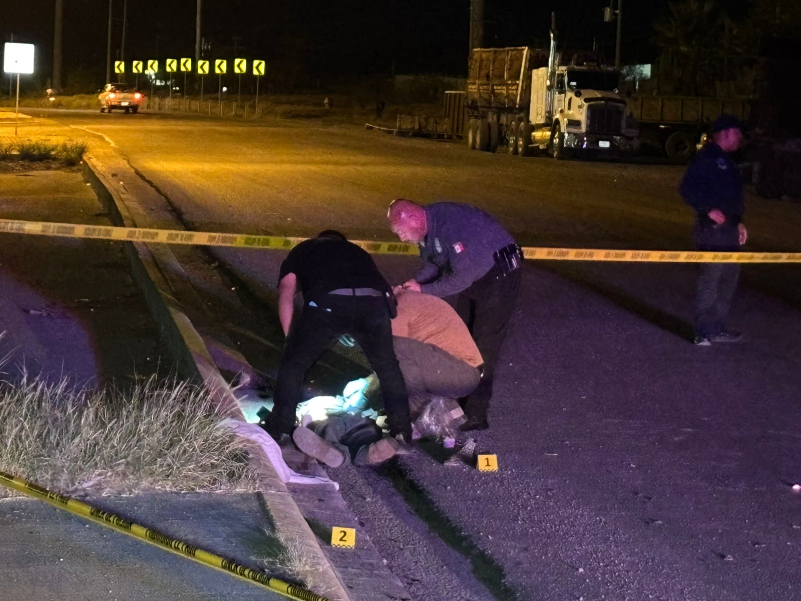 Mata cafre a hombre y escapa de la escena