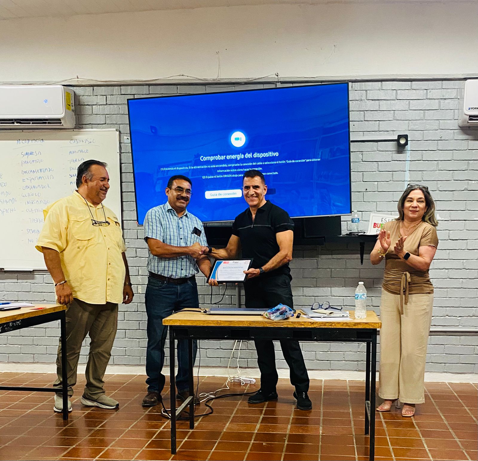 Termina capacitación a profesores en La Cruz