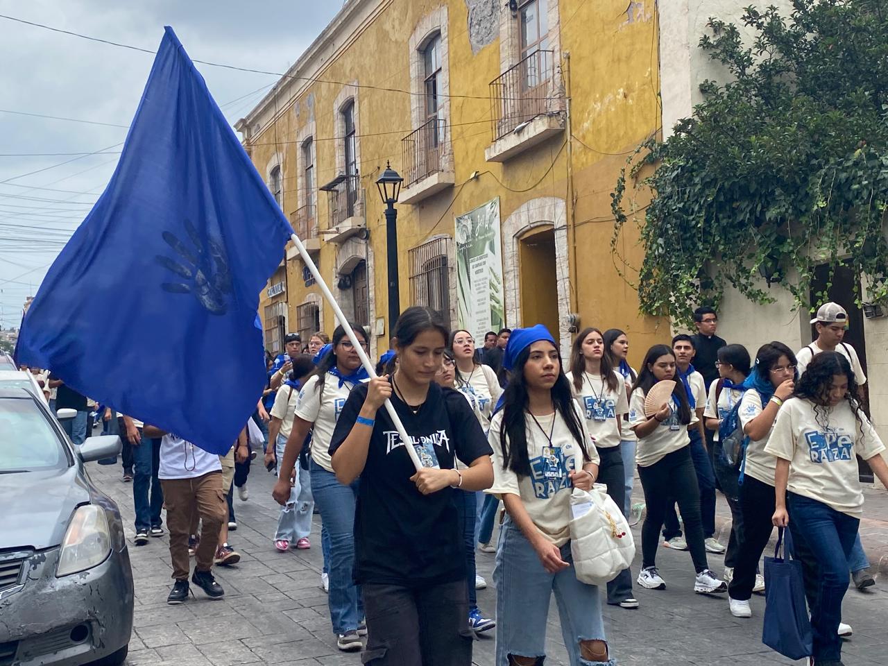 Llama Obispo a jóvenes a ser “faros de esperanza”