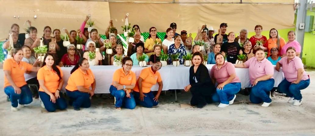Suma DIF esfuerzos por adultos mayores de Lagunas del Rey