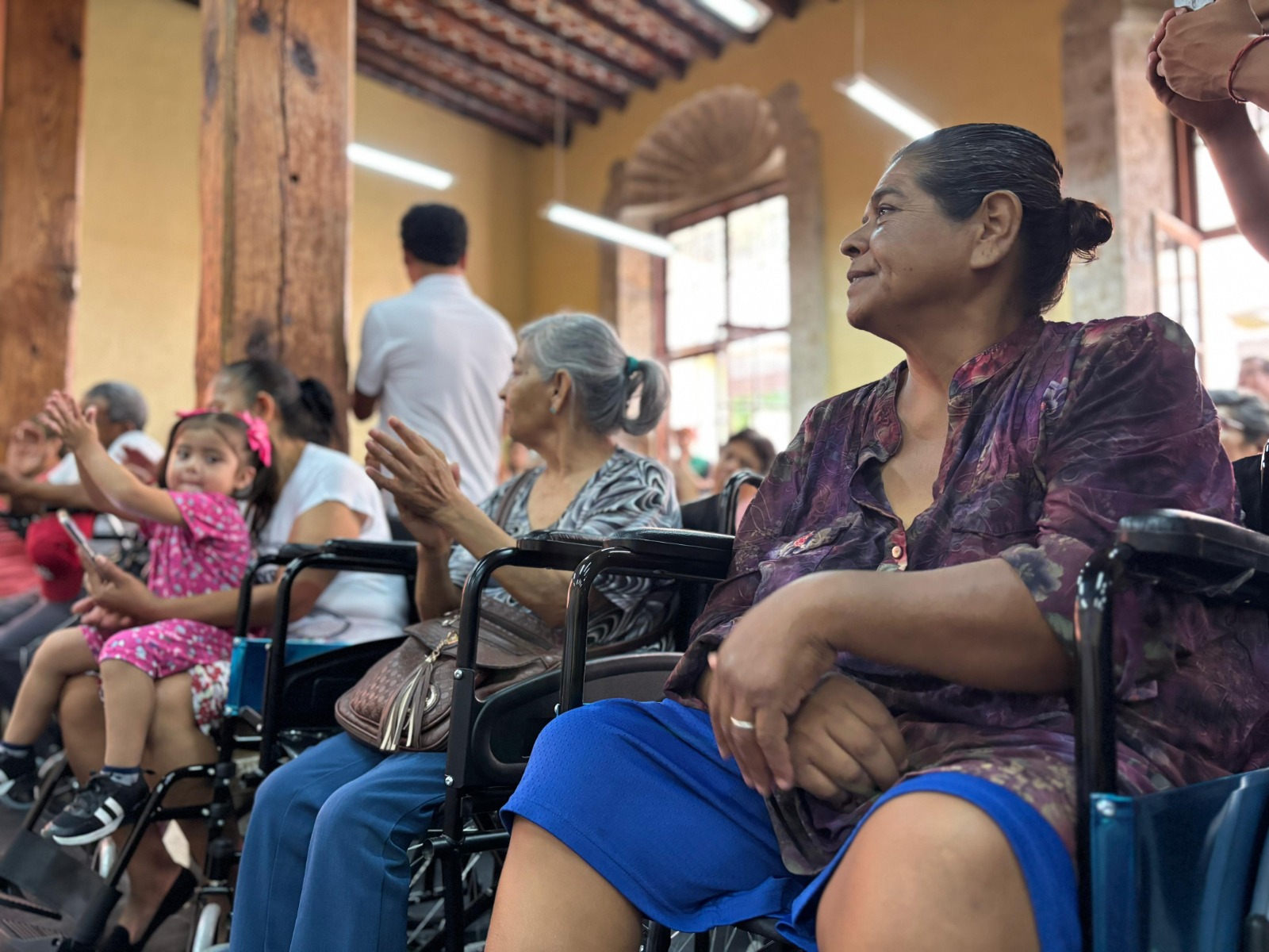 Fortalece DIF movilidad de adultos mayores parrenses