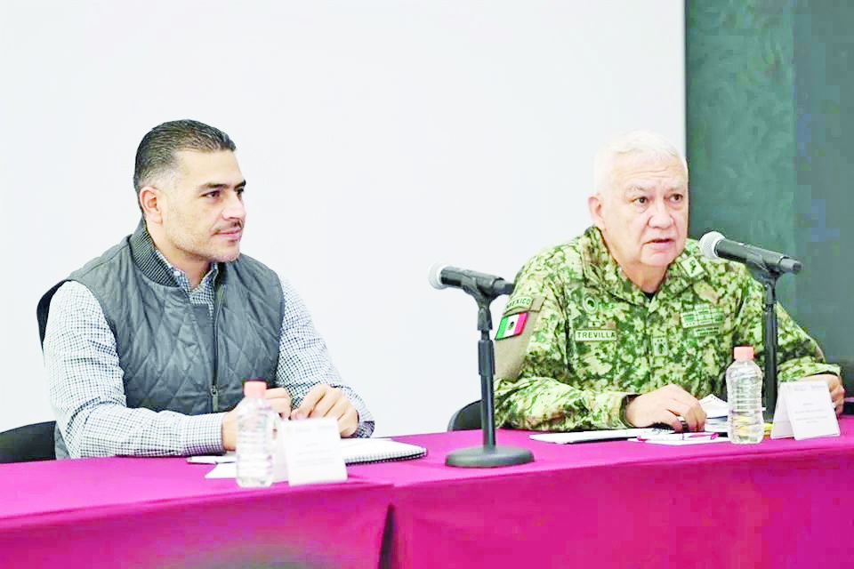 Se enfrentan marinos y civiles en Sinaloa