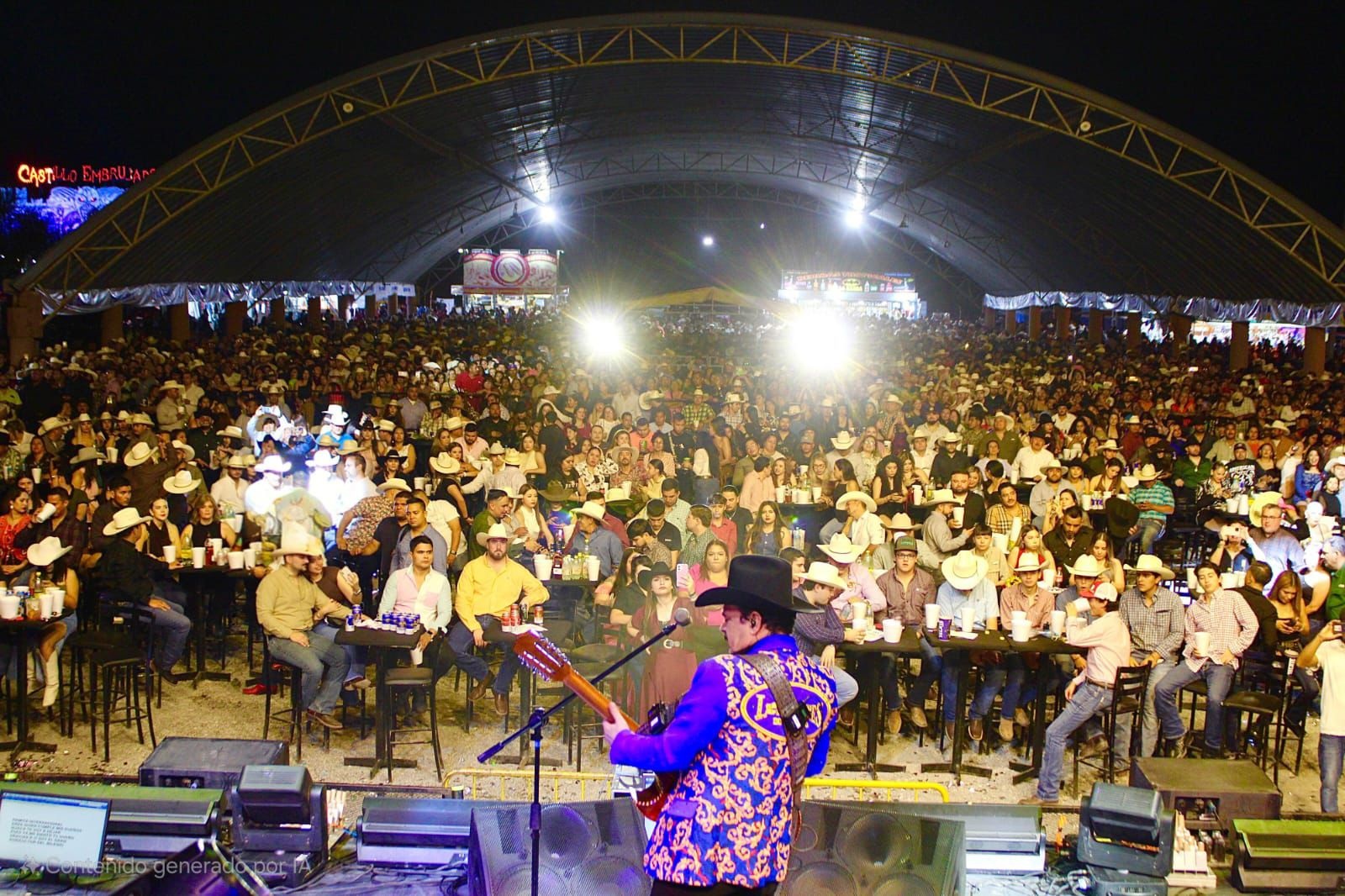 Encienden Los Tucanes a la Feria de Santa Rosa