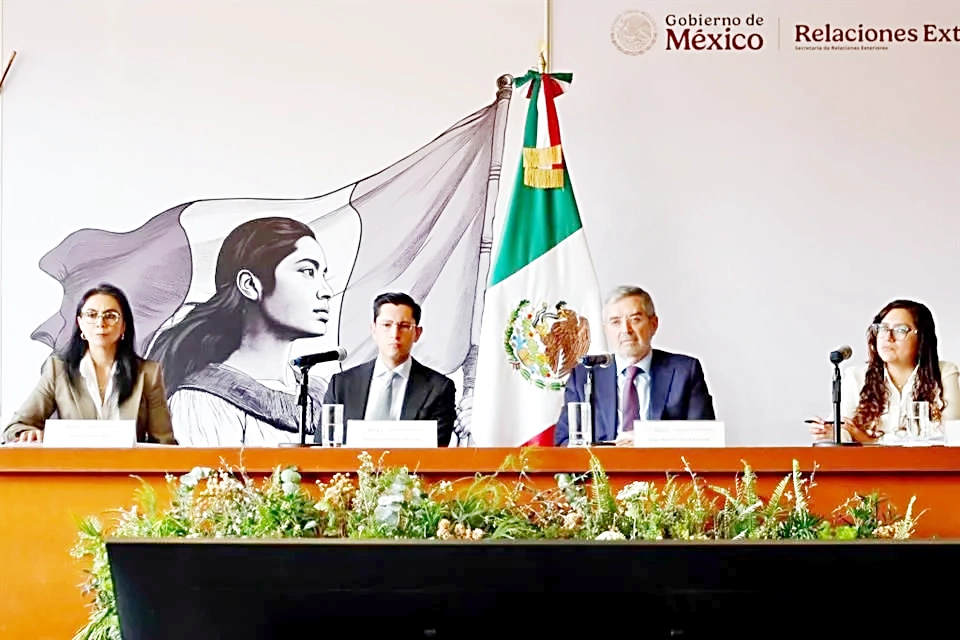 Prevé SRE que freno a visas no afecte a camioneros mexicanos