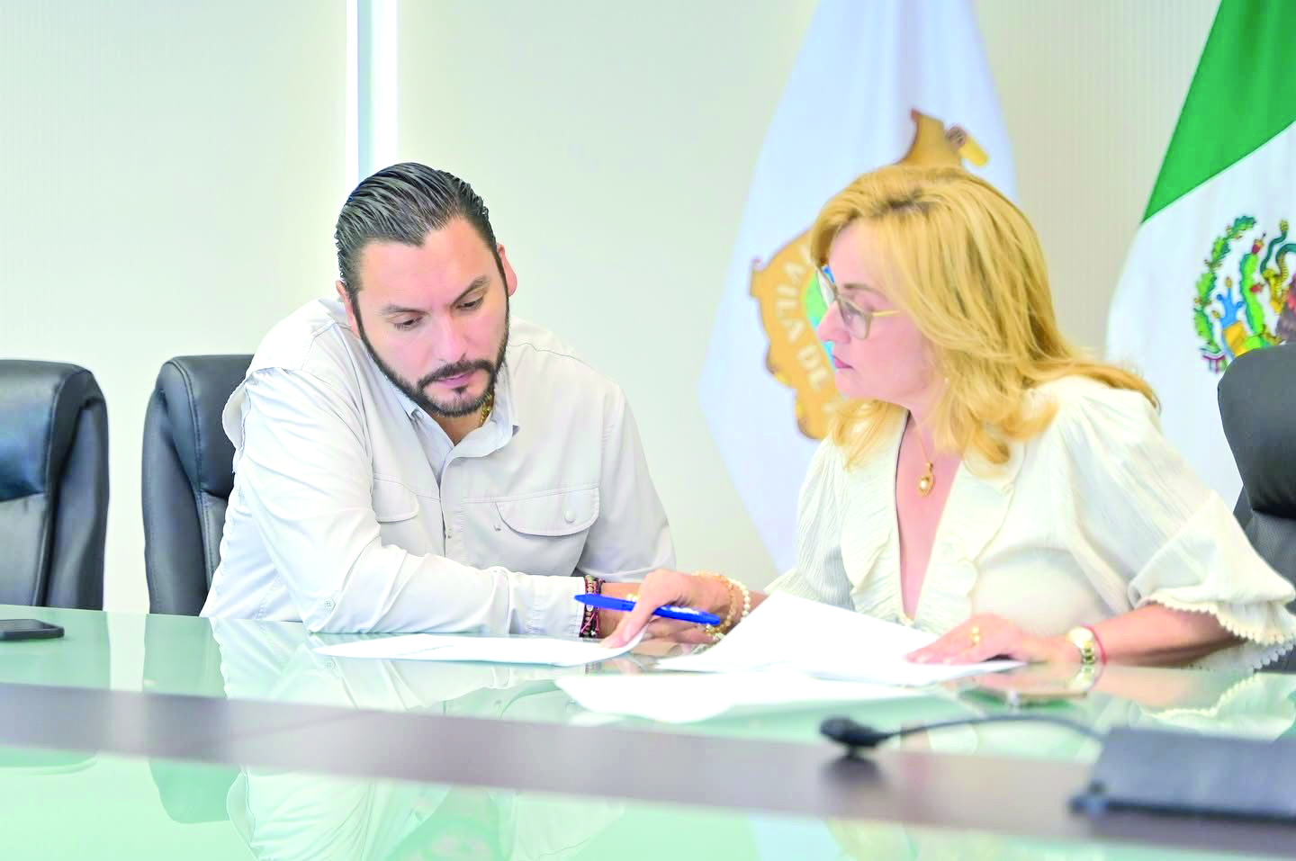Coordina Carlos Villarreal proyectos con Directora de CECYTEC