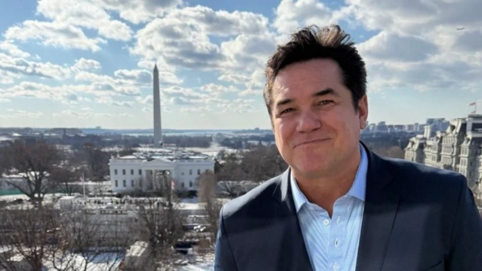 Dean Cain, actor que interpretó a «Superman», anuncia que se une al ICE