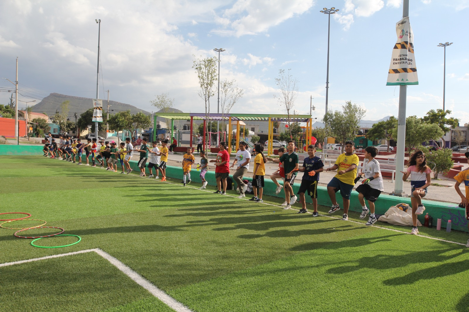 Promueven promotores deportivos en la Saltillo 2000 participación de niñas, niños y jóvenes