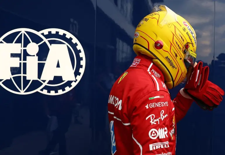 Hamilton explota tras quedar fuera en Hungría: «Tendremos que cambiar de piloto»