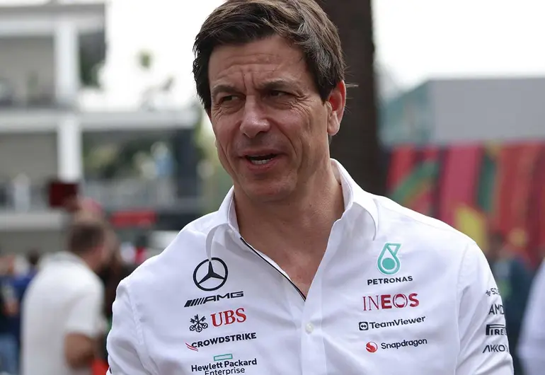 Acusan a Toto Wolff de tentar a Max Verstappen