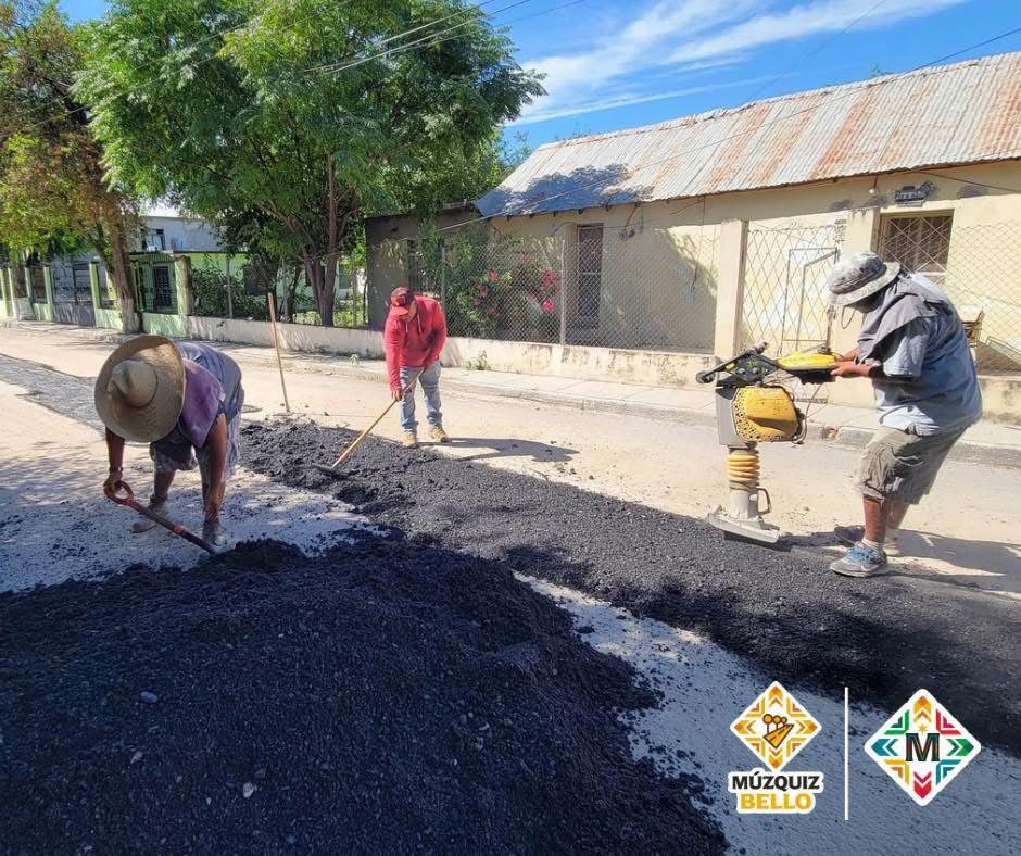 Se refuerzan las acciones de bacheo en Múzquiz para mejorar la calidad de las vialidades