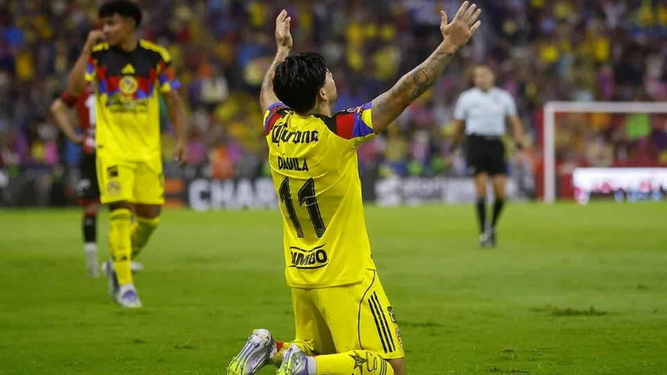 El árbitro Marco Antonio ‘Gato’ Ortiz le ha marcado siete penaltis a favor al América en seis partidos consecutivos