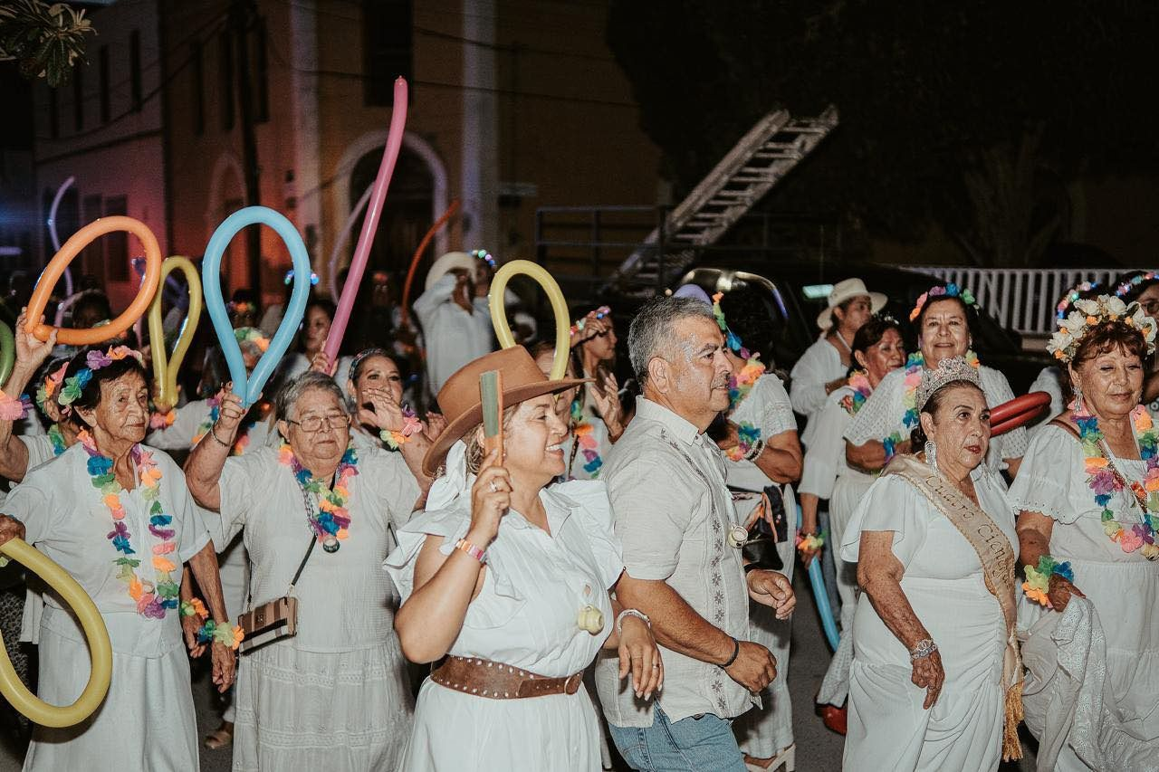 CON CALLEJONEADA CONCLUYE DIF CUATRO CIÉNEGAS ACTIVIDADES DEL MES DEL ADULTO MAYOR