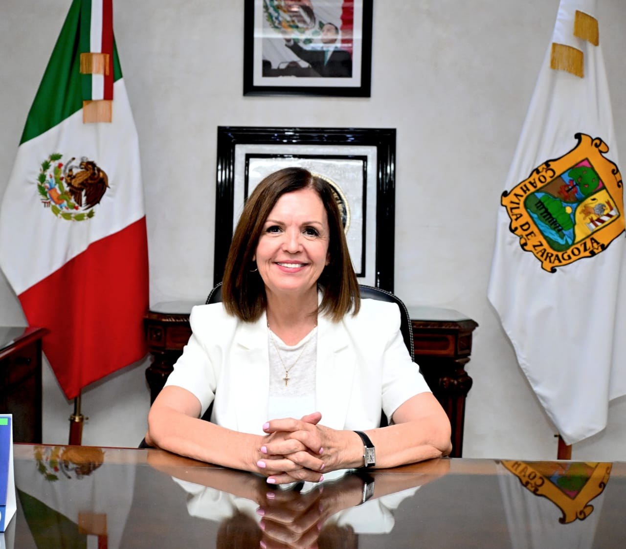 Sari Pérez presenta Cartelera Patria para conmemorar el mes patrio