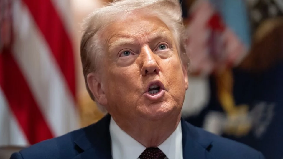 “Todos los aranceles siguen en vigor”, responde Trump sobre fallo que los declaró ilegales