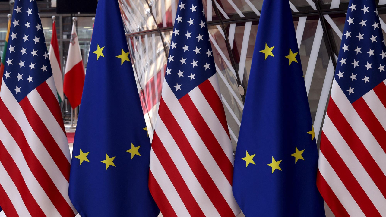 La UE suspende sus medidas de represalia tras el acuerdo comercial con Trump
