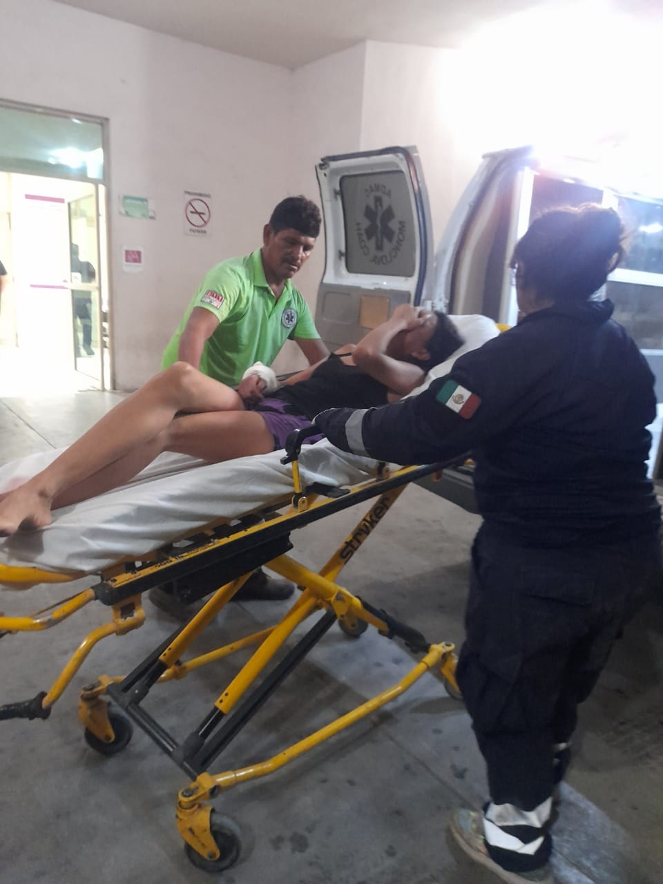 Salvan a joven de 22 años de quitarse vida