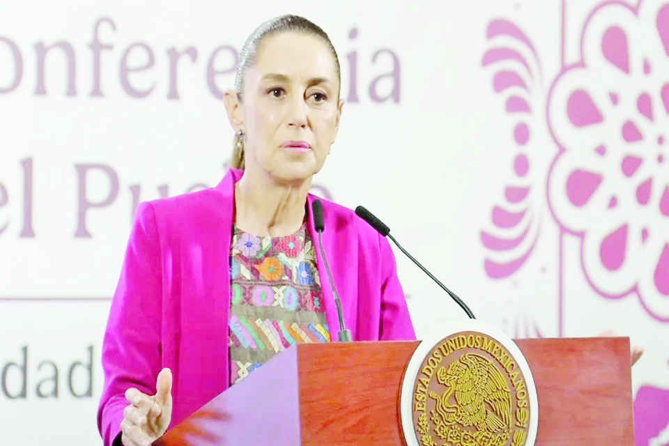 Demanda Sheinbaum que se investiguen amparos a Boby