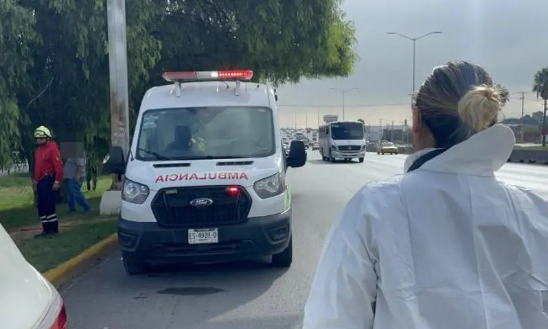 Muere joven durante traslado en ambulancia