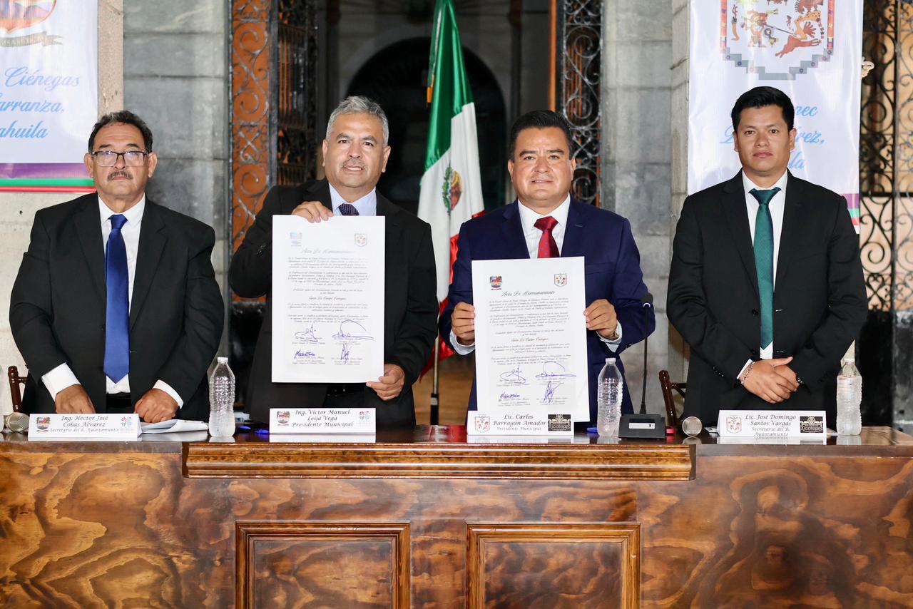 Sellan hermanamiento Ciénegas y Xicotepec