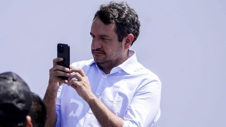 Acusa el PAN a hijos de AMLO de lavar dinero