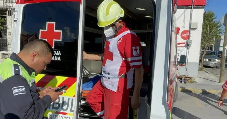 Motociclista queda herido tras choque
