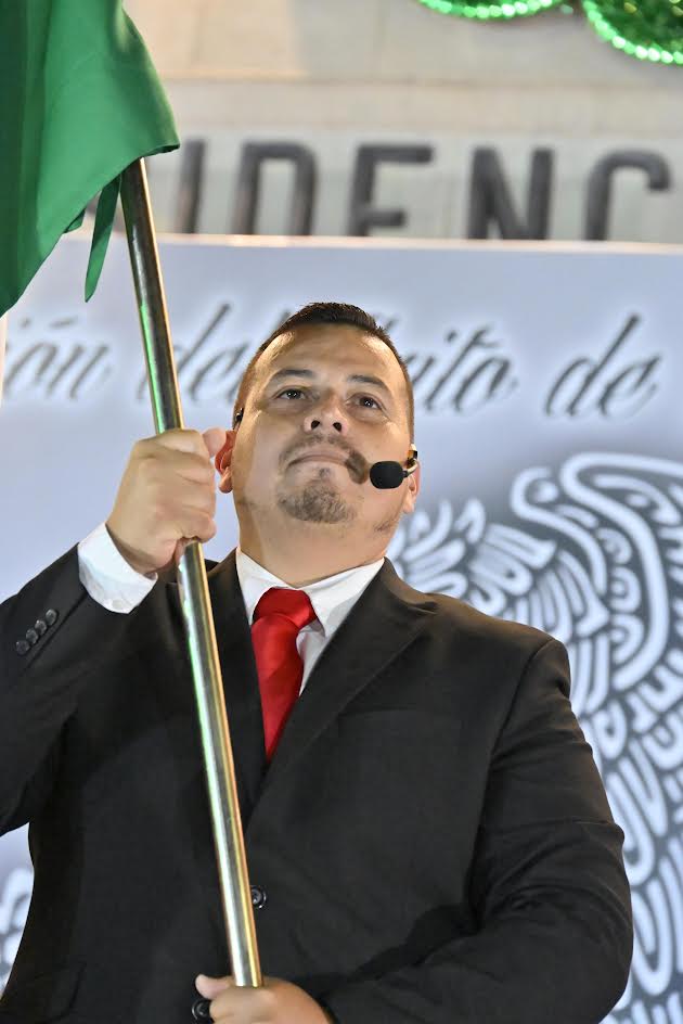 DA JAVIER FLORES GRITO DE INDEPENDENCIA EN SB