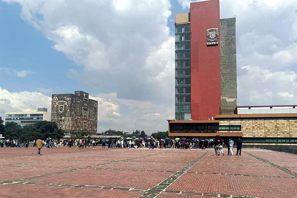 Van a paro 15 planteles de la UNAM ante amenazas